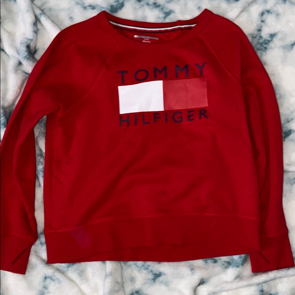 Red Tommy Hilfiger Sweatshirt